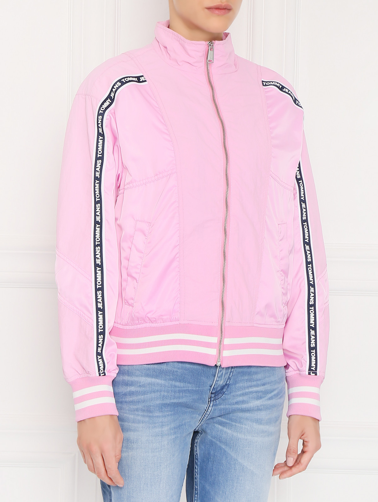 Куртка на молнии с контрастной отделкой Tommy Jeans  –  МодельВерхНиз  – Цвет:  Розовый