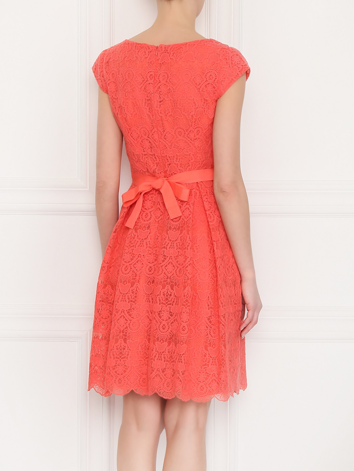 Платье с кружевной отделкой и поясом Luisa Spagnoli  –  МодельВерхНиз1  – Цвет:  Красный