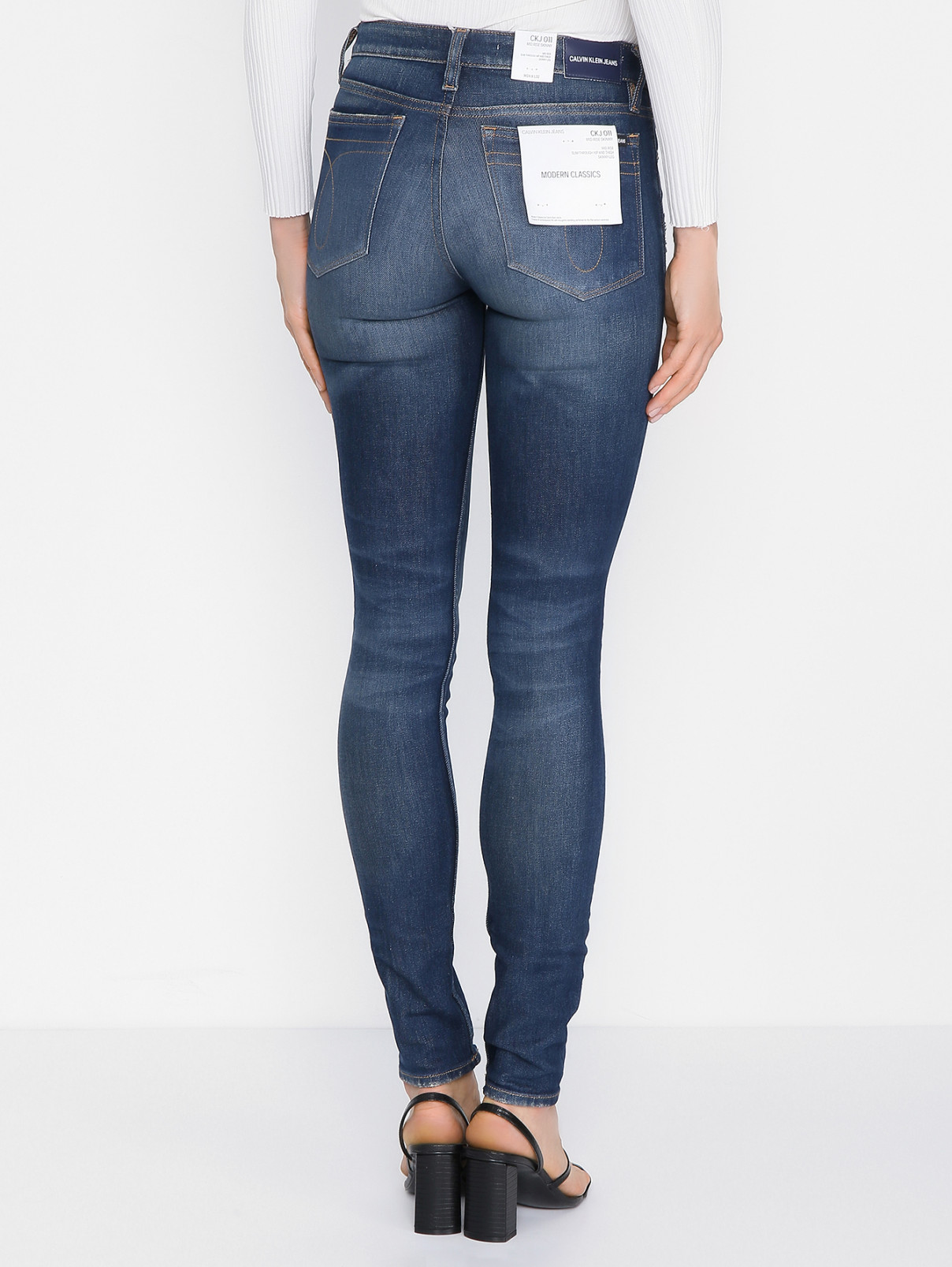 Зауженные джинсы из смешанного хлопка Calvin Klein Jeans  –  МодельВерхНиз1