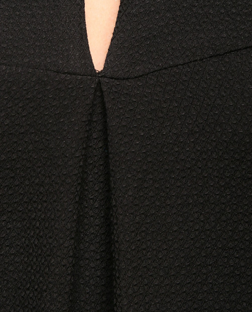 Платье с боковыми карманами и V-образным вырезом Tinsels - Деталь